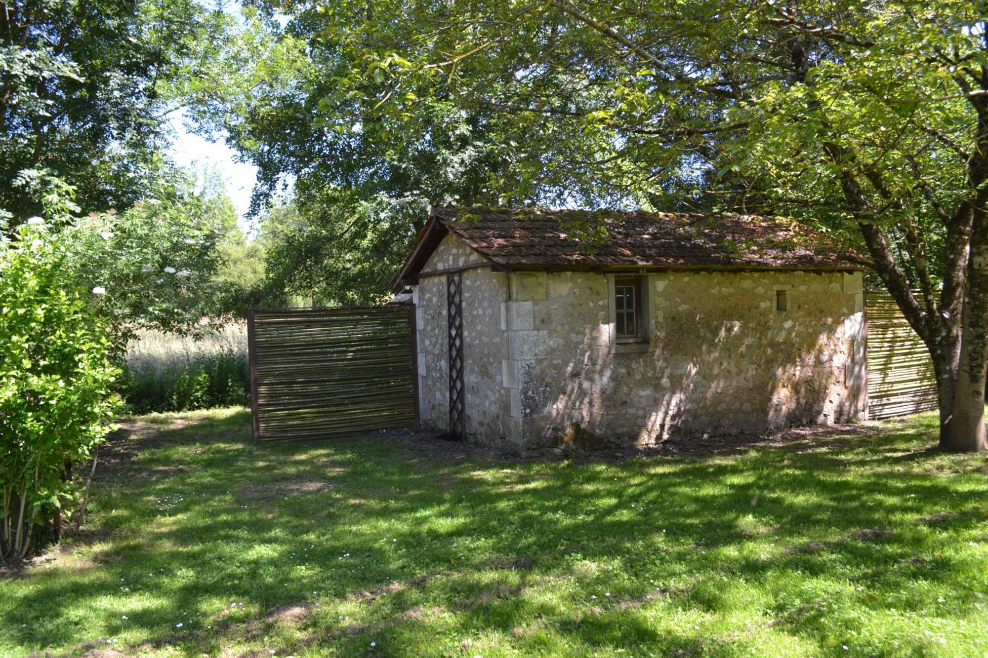 Les Bruyeres B&B 2 Montbron Extérieur photo